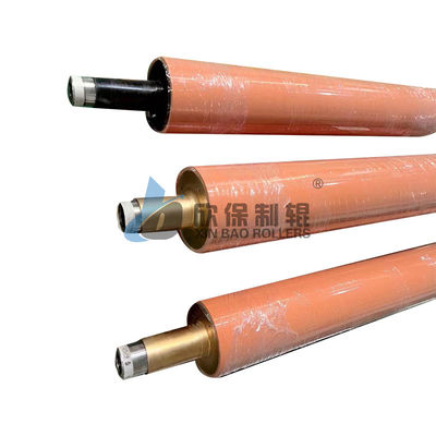 Odporny na zużycie i jednolity transport maszyny powlekania rolki gumowe i równowaga rdzenia wału